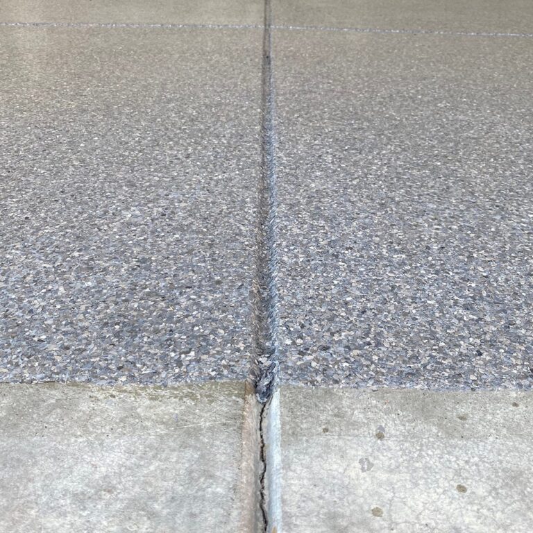 Slate-Flake-Color-Closeup Garage Floor Masters Knoxville, TN